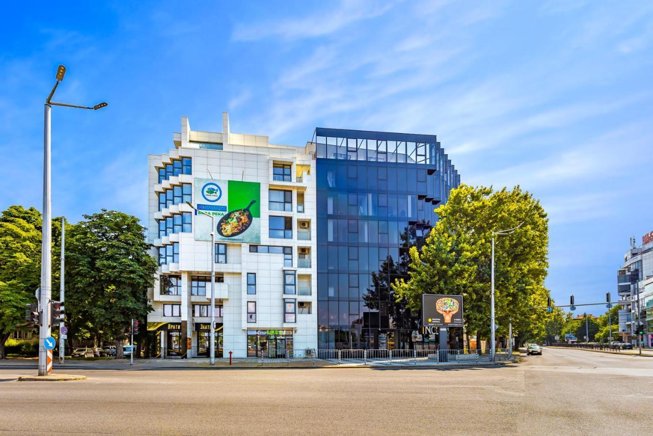Апартаменти Cityscape Retreat 1Bd Flat In The Heart Of Пловдив Екстер'єр фото